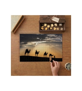 Günbatımı Deve ve İnsan Silüetleri Tasarımı 240 parça Ahşap Puzzle Ahşap Kutuda MP03358