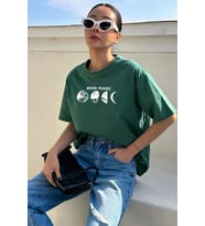Unisex Moon Phases Baskılı T-shirt (Yeşil)