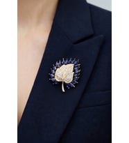 Royal Sapphire Işıltılı Taşlı Yaprak Tasarım Broş