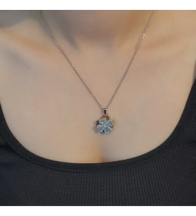 Silver Stres Kolyesi