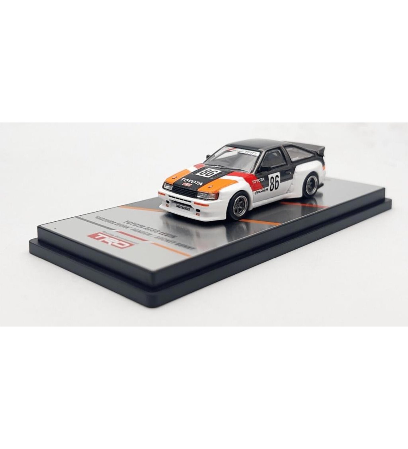 İNNO64 Toyota AE86 Levin 