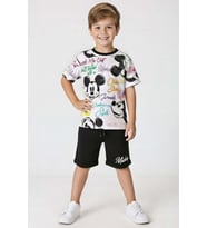 Erkek Çocuk Ayıcık Desen ve Renkli Yazılarla Penye T-Shirt Siyah Şortlu Takım