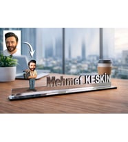 Kişiye Özel Yönetmen Karikatürlü 30 cm Ayna Pleksi Masaüstü İsimlik - Yönetmen Hediyesi Yeni İş ve Meslek Hediyesi
