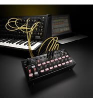 Korg 417 SQ-1 Adımlı Sıralayıcı (Profesyonel - Sequencer) 2x8 Adım, CV/Gate ve USB Bağlantısı, Analog Synth Kontrolü, Kompakt Tasarım