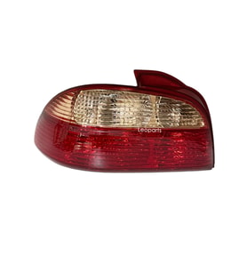 Leoparts Toyota Avensis Stop Lambası Sol 2001-2002 81561-05090