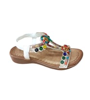 Guja 25y150-1 Kadın Taşlı Düz Taban Comfort Sandalet (Beyaz)