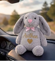 Kişiye Özel İsim Yazılı Peluş Tavşan 60 cm – Sevgiliye Hediye Kardeşe, Kuzene & Bebek Hediyesi (Gri)
