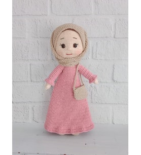 Pembe Elbiseli Ravza Bebek Amigurumi Organik Oyuncak