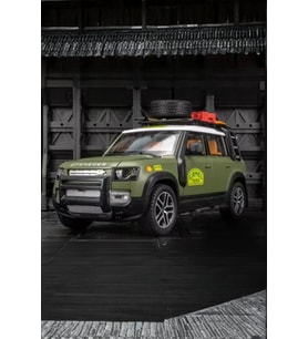 Metal Yeşil Işıklı Sesli 1:22 Ölçek Detaylı Açılır Kapı Land Rover Defender Camel Trophy Model Araba