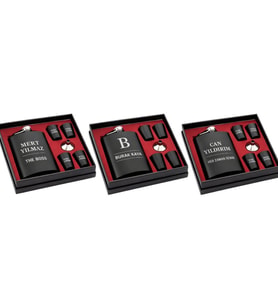 Kişiye Özel Paslanmaz Çelik 4 Shot Bardaklı Matara Seti – Hunili Özel Kutusunda 9 Oz Premium Set (Siyah)