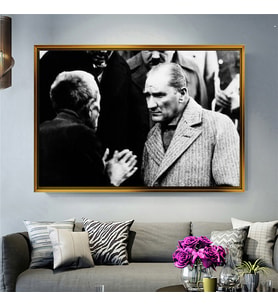 Tablore Siyah Beyaz Atatürk Vatandaşı Dinlerken Çerçeveli Kanvas Tablo Modern Salon Dekoru