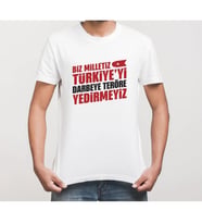 15 Temmuz Demokrasi Milli Birlik YEDİRMEYİZ Baskılı Bisiklet Yaka T-shirt - Beyaz