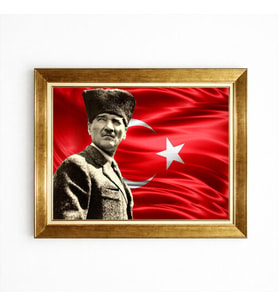 Tablore Atatürk ve Dalgalanan Türk Bayrağı Temalı Altın Çerçeveli Tablo - Kalpaklı Atatürk Portresi Ofis Ev Dekorasyonu