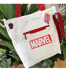 Marvel Kırmızı Kanvas Postacı Çantası
