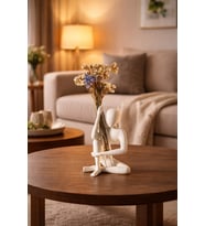 Minimalist İnsan Figürlü Vazo – Cam Tüplü Modern Dekoratif Biblo (15 cm)