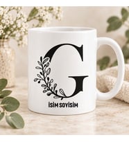 Kişiye Özel Baş Harf ve İsim Yazılı Motifli Detaylı Seramik Kupa Bardak