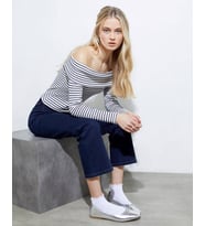 Lacivert Çizgili Beyaz Bardot Kadın T-shirt
