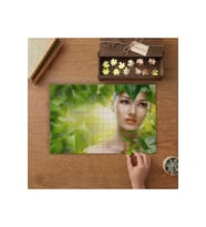 Yaprakların Arasında Güzel Kadın Tasarımı 240 parça Ahşap Puzzle Ahşap Kutuda MP00634