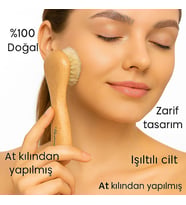AT KILI AHŞAP SAPLI YÜZ BAKIM FIRÇASI