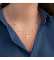 Beşli Beyaz Taşlı Zambak Altın Kaplama Gümüş Kolye (Gold)