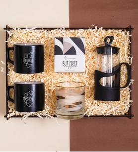 Siyah Detaylı Premium Hediye Kutusu  Kahve, French Press ve Mum Şıklığı