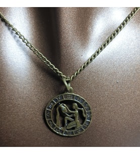 Orora Bronz Renk 25mm Kova Burcu Figürlü Kolye