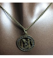 Orora Bronz Renk 25mm Kova Burcu Figürlü Kolye