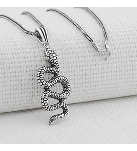 Yılan Figürlü 925 Ayar Gümüş Kolye