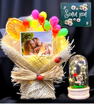 Kişiye Özel Işıklı ve Fotoğraflı Balonlu Buket & Işıklı Pandalı Fanus & Hediye Seti