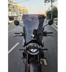 MOTOCAM Husqvarna Svartpilen 250 Ön Cam 2024-2026 Model 47cm Siyah Renkli 4mm
