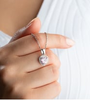 925 Ayar Gümüş Kalp Model Pembe Taşlı Kadın Kolye