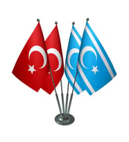 Masa Üstü Kerkük Türkmeneli Bayrağı Türk Bayrağı Dörtlü Krom Direk Masa Bayrak Seti