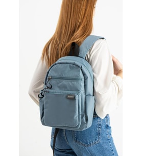 Kadın Sırt Çantası Ultra Hafif Paraşüt Kumaş Su İtici Kumaş Günlük Sırt Çantası Ölçüsü 28*25 Cm