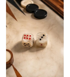 Doğal Oniks Taş Tavla Zarı 1.5 cm – El Yapımı Premium Zar Seti (2’li)