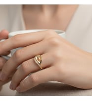 STİL İNCİSİ/XUPING JEWELRY OLİVERA ZİRKON TAŞLI YÜZÜK (Altın Rengi)