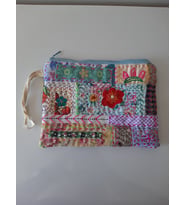 Çiçek Desenli Patchwork Çanta