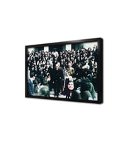 Atatürk Kadınlarla Çerçeveli Cam Tablo