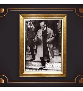 Özel Seri Paspartulu Çerçeveli Atatürk Tablo l270 (Gold)