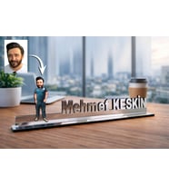 Kişiye Özel Memur Karikatürlü 30 cm Ayna Pleksi Masaüstü İsimlik - Memur Hediyesi İş Arkadaşına ve Meslek Sahibine Hediye