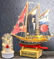 Size Özel Led Işıklı Ahşap Gemi Maketi ve Led Işıklı Beyaz Melekli Fanus (Model 4)
