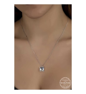 Ucarticaret S-warovski Crystal Taşlı Kare Gümüş Kadın Kolye