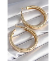 Pirinç Gold Renk Halka Model Kadın Küpe