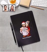 Kişiye Özel Yılbaşı Sevgili Karikatürlü Siyah Defter Kalem Hediye Seti Model-8