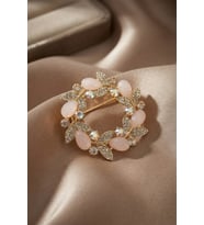 Gold Pembe Detaylı Zirkon Taşlı Broş TJ-BR518
