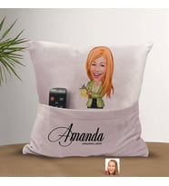 BK Gift Kişiye Özel Sekreter Karikatür Tasarımlı Organizer Kumanda ve Atıştırmalık Cepli Pembe Kırlent Yastık-2 Arkadaşa Hediye, Cepli Yastık