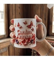 Canım Annem Kelebek ve Çiçek Figür 3 Boyut Görsel Baskı Kupa — Anlamlı ve Duygusal Tasarım 🦋🌸