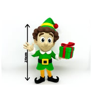3D Baskı Neşeli Yılbaşı Elfi - Dekoratif Hediye Paketili Elf Heykelcik - 24 cm Noel Karakteri
