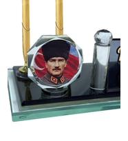 Sentez Masa Üstü İsimlik Terfi Hediyesi Atatürk Masa İsimliği (Altın / Dore)