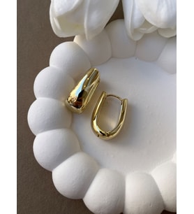 Xuping 14 Ayar Altın Kaplama Oval Formlu Küpe – Modern Gold Statement Tasarım