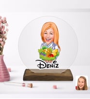 BK Gift Kişiye Özel Kadın Diyetisyen Karikatürlü Yuvarlak Ahşap Standlı Biblo-1